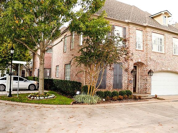 2nd image of 3234 S Pemberton Circle Dr