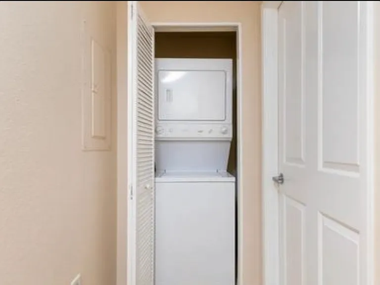 1501 Front St #640 — Photo 13