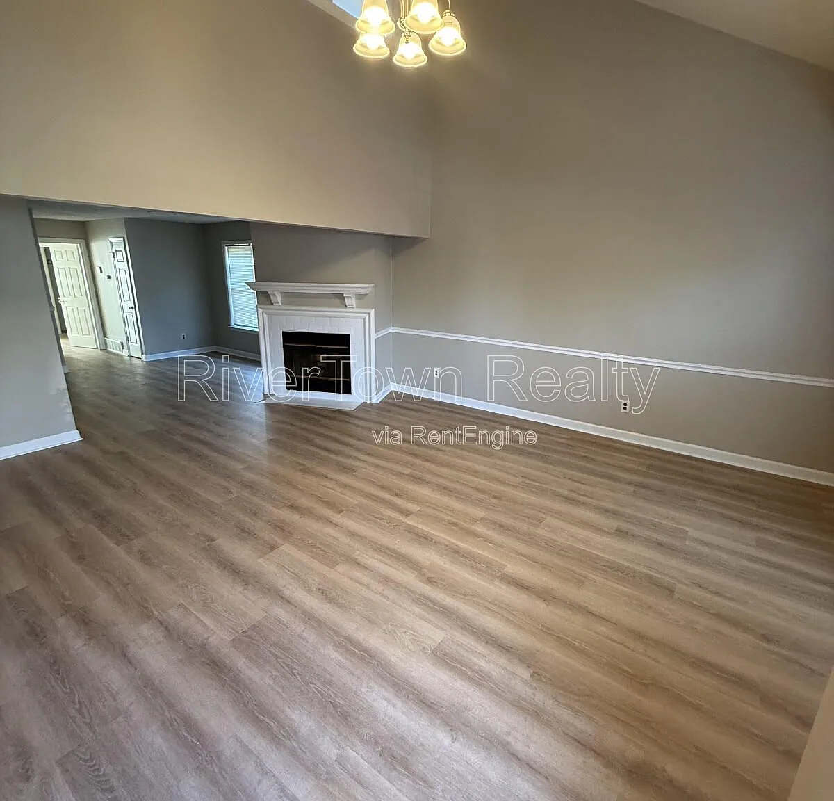 2 bed, 2.0 bath, 1556 sqft, $1,450 — Photo 2