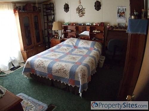 4th image of 1022 Redwood Ct
