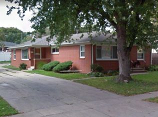 825 S 40th St, Lincoln, NE 68510