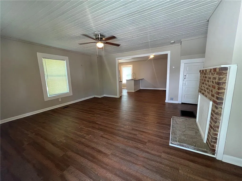 Building Photo - 48 Quarry St