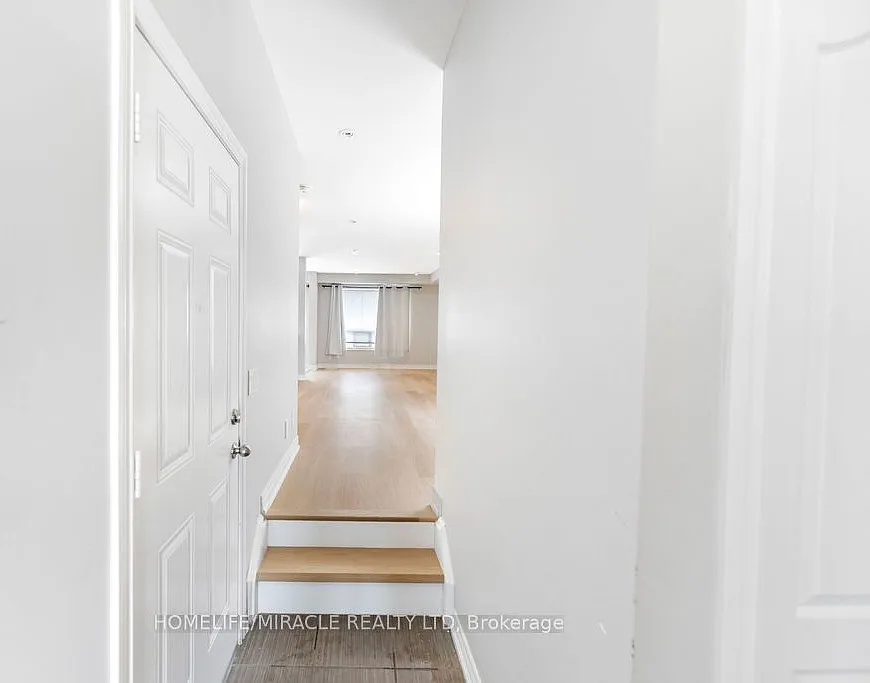 3 bed, $3,000 — Photo 4