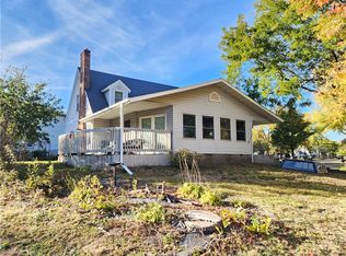 2010 12th St, Eau Claire, WI 54703