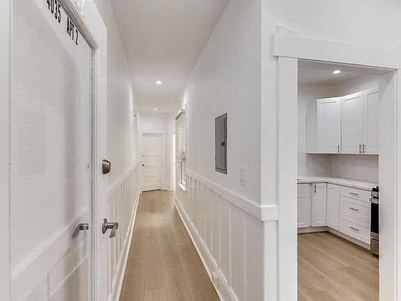 4th image of 4035-37 26th St #2