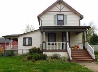 606 N 3rd St, Rochelle, IL 61068