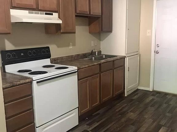 5th image of 501 N Lane Wells Dr