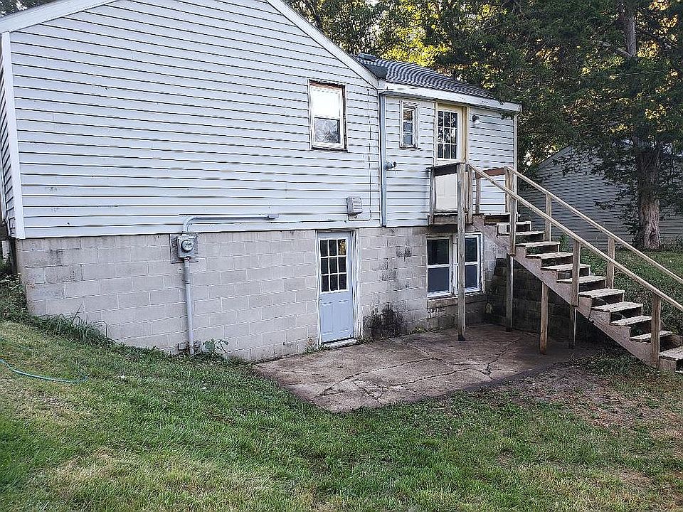 2nd image of 705 N 9th St
