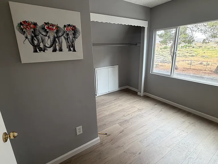 16530 Stoddard Wells Rd #A — Photo 6