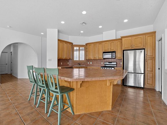 4th image of 6209 E 25th Ln