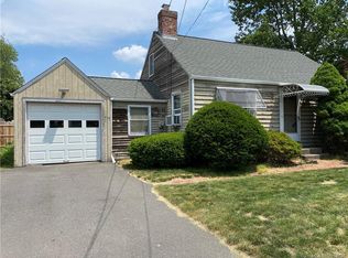 52 Simmons Rd, East Hartford, CT 06118