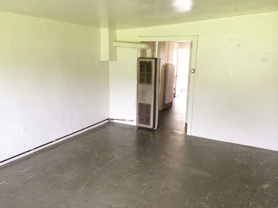 2nd image of 122 Swedish Dr APT 9