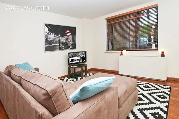 Rented by Corcoran | media 27