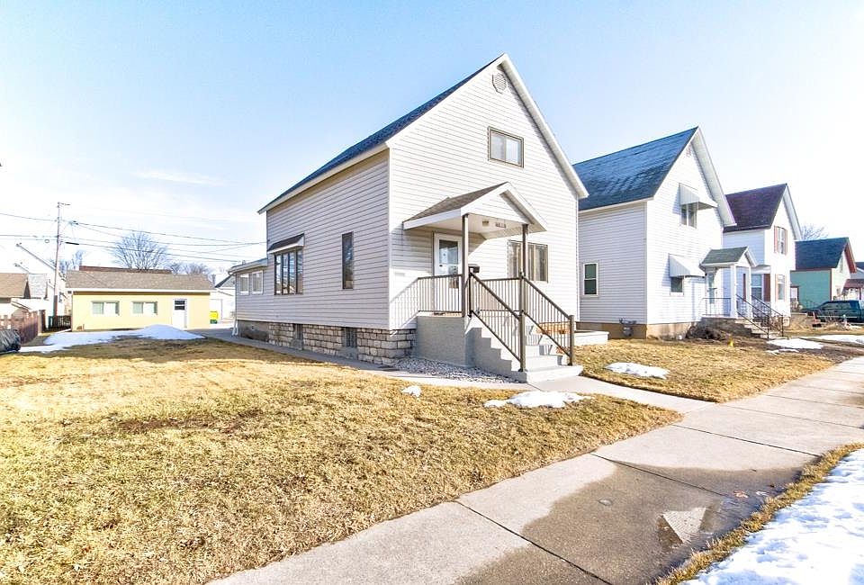 1st image of 1166 Daggett St