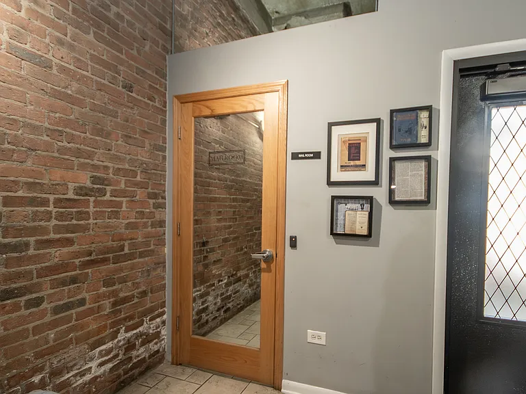 2001 S Calumet Ave #508 — Photo 8