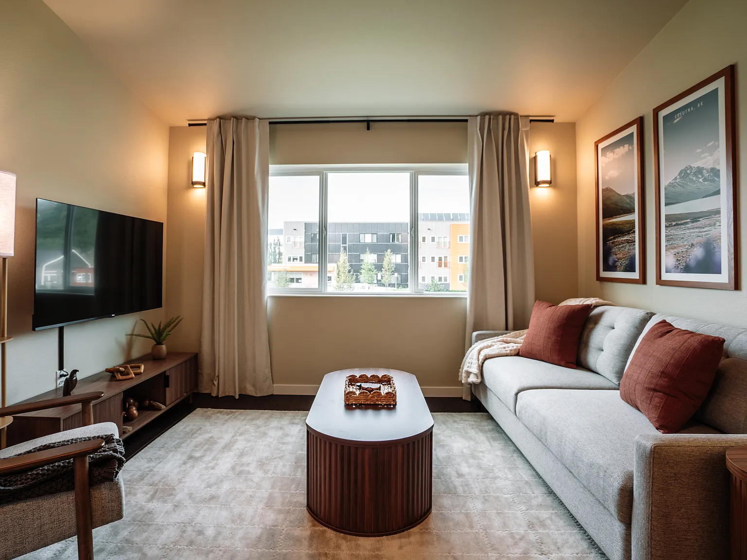 2 bed, 916 sqft, $2,850 — Photo 3