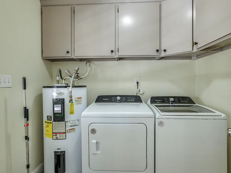 3231 N Shannon Lakes Dr — Photo 56