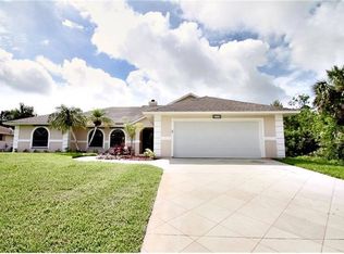 422 Joy Haven Dr, Sebastian, FL 32958