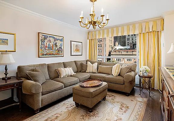 4th image of 1020 Park Ave #6/7B