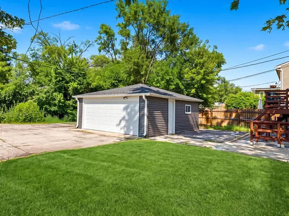 27W180 Cooley Ave #11, Winfield, IL 60190