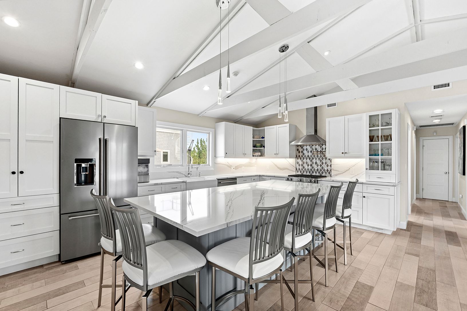 All stainless steel appliances: refrigerator, gas range, microwave, 2 refrigerator drawers, dishwash