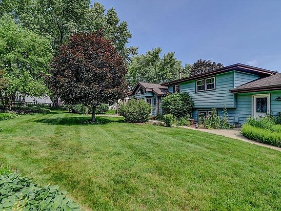 3rd image of 605 Christiansen Way