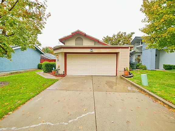 3rd image of 4525 Galbrath Dr