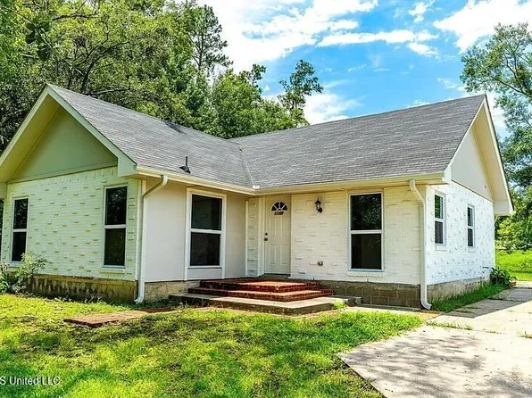 6535 Lakeshore Rd, Bay Saint Louis, MS 39520