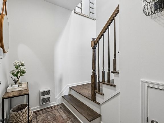 5th image of 125 SEQUOIA DRIVE
