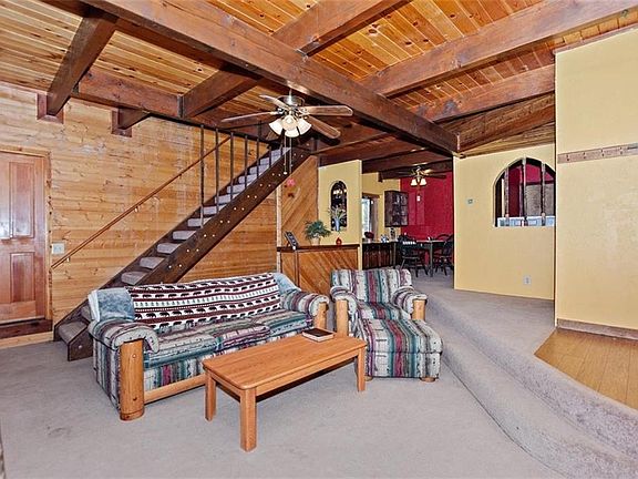 3rd image of 422 Pine Ln