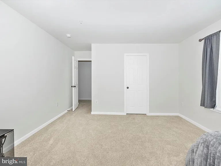 2744 Scarecrow Ter — Photo 17