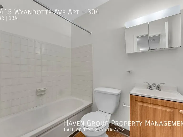 1415 Wyandotte Ave #304 — Photo 15