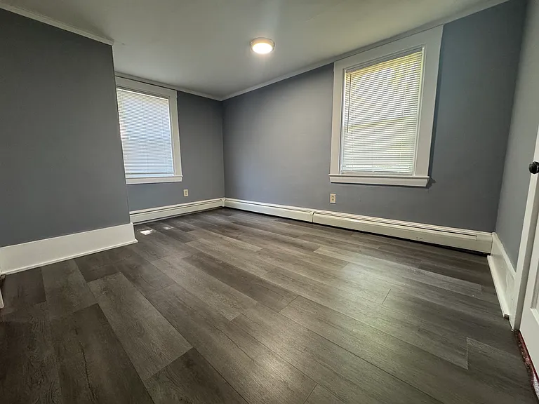 904-906 Sandwich Rd — Photo 14