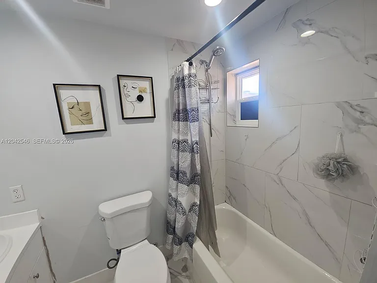 1560 W 46th St #244 — Photo 9