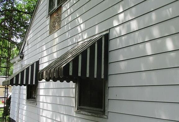 4th image of 1159 Monroe St