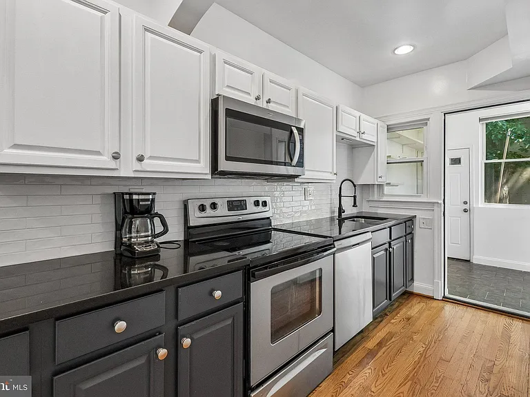 1400 Oglethorpe St NW #8 — Photo 1