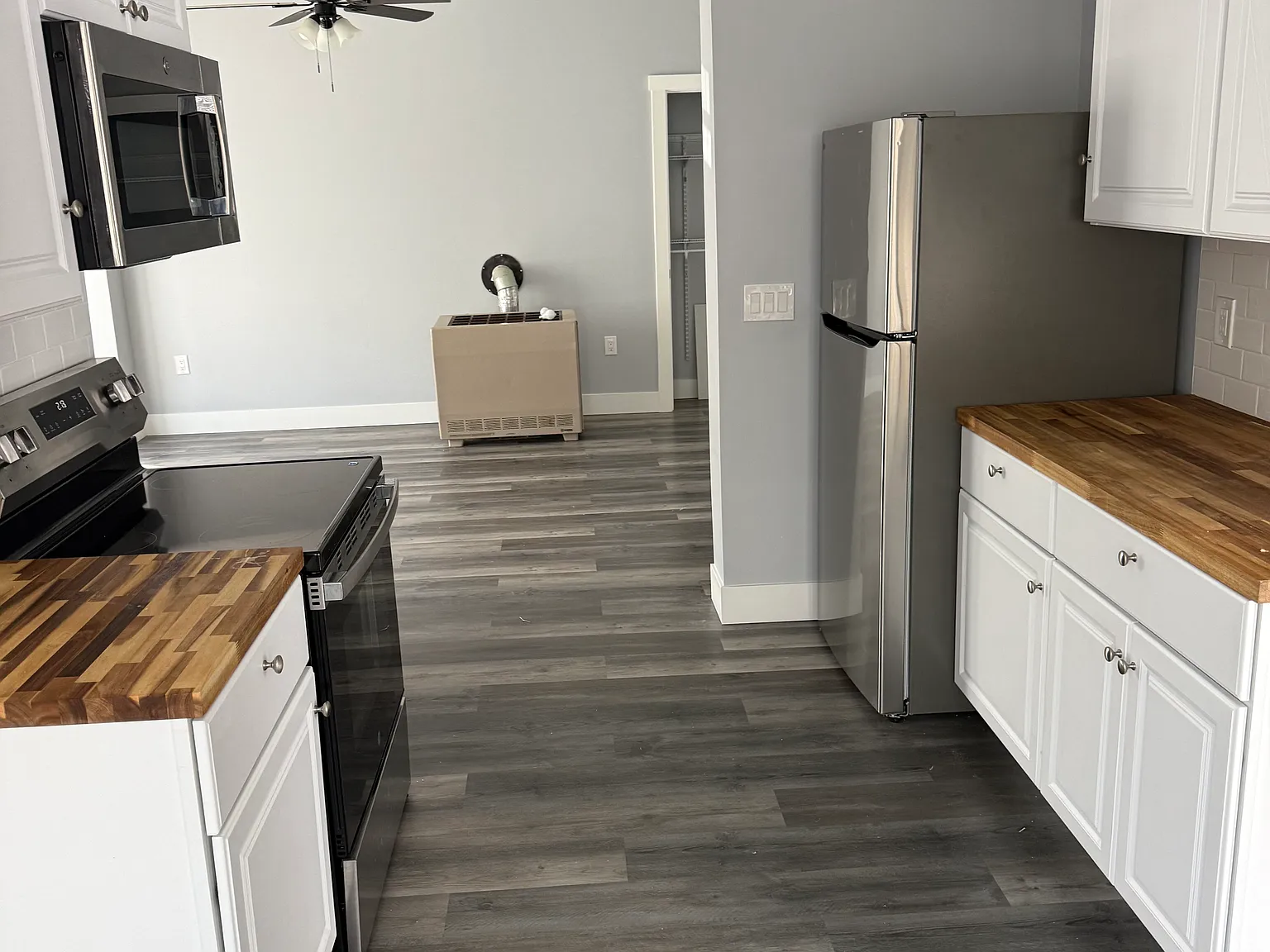 1 bed, $1,300 — Photo 4
