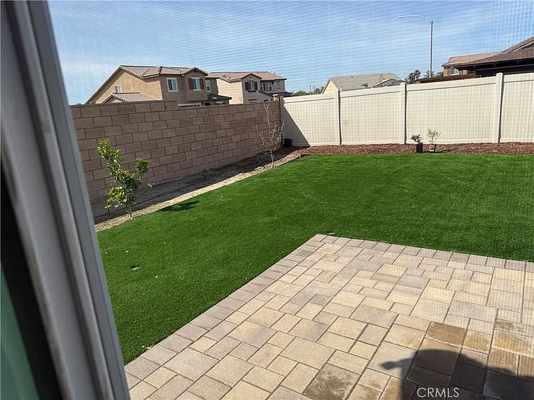 492 Foursquare Pl — Photo 2