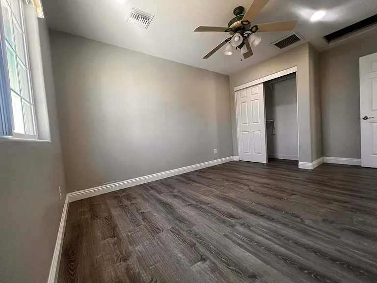 396 Riverfront Dr — Photo 94