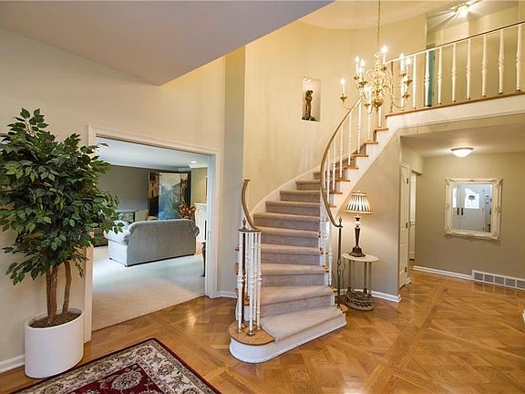3rd image of 18660 W Valley Ln