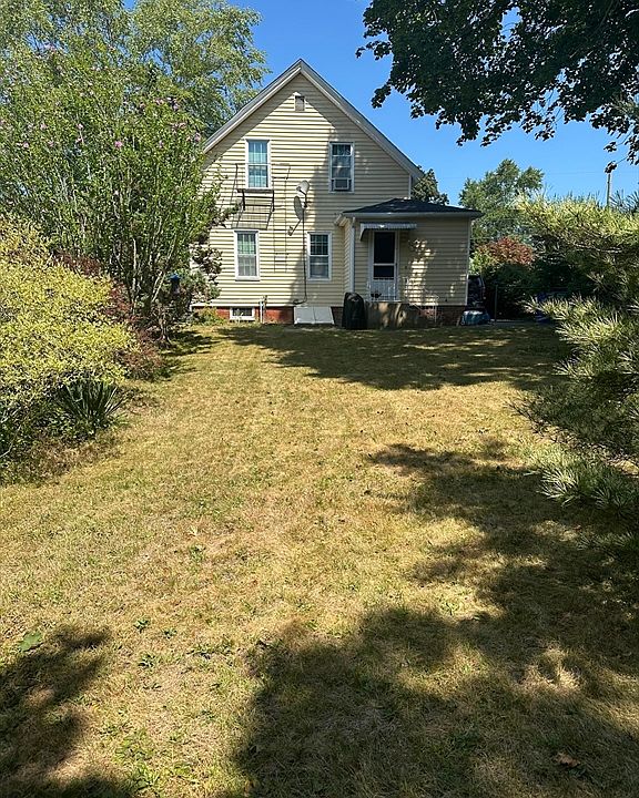 2nd image of 63 Orange St