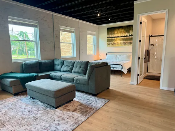 801 N Sycamore St #5, Palestine, TX 75801