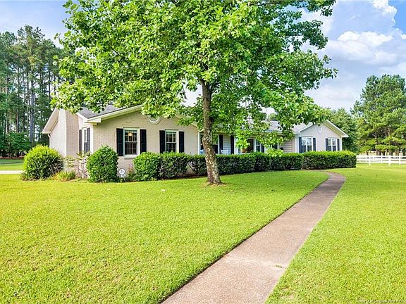 2nd image of 100 Cypress Lakes Cir