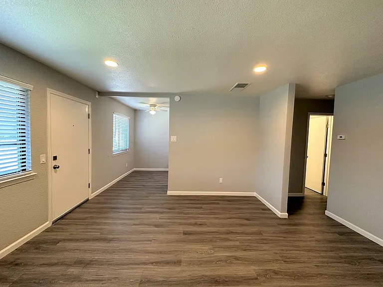 La Madera Apartments at 935 W. Swain Road — Photo 32