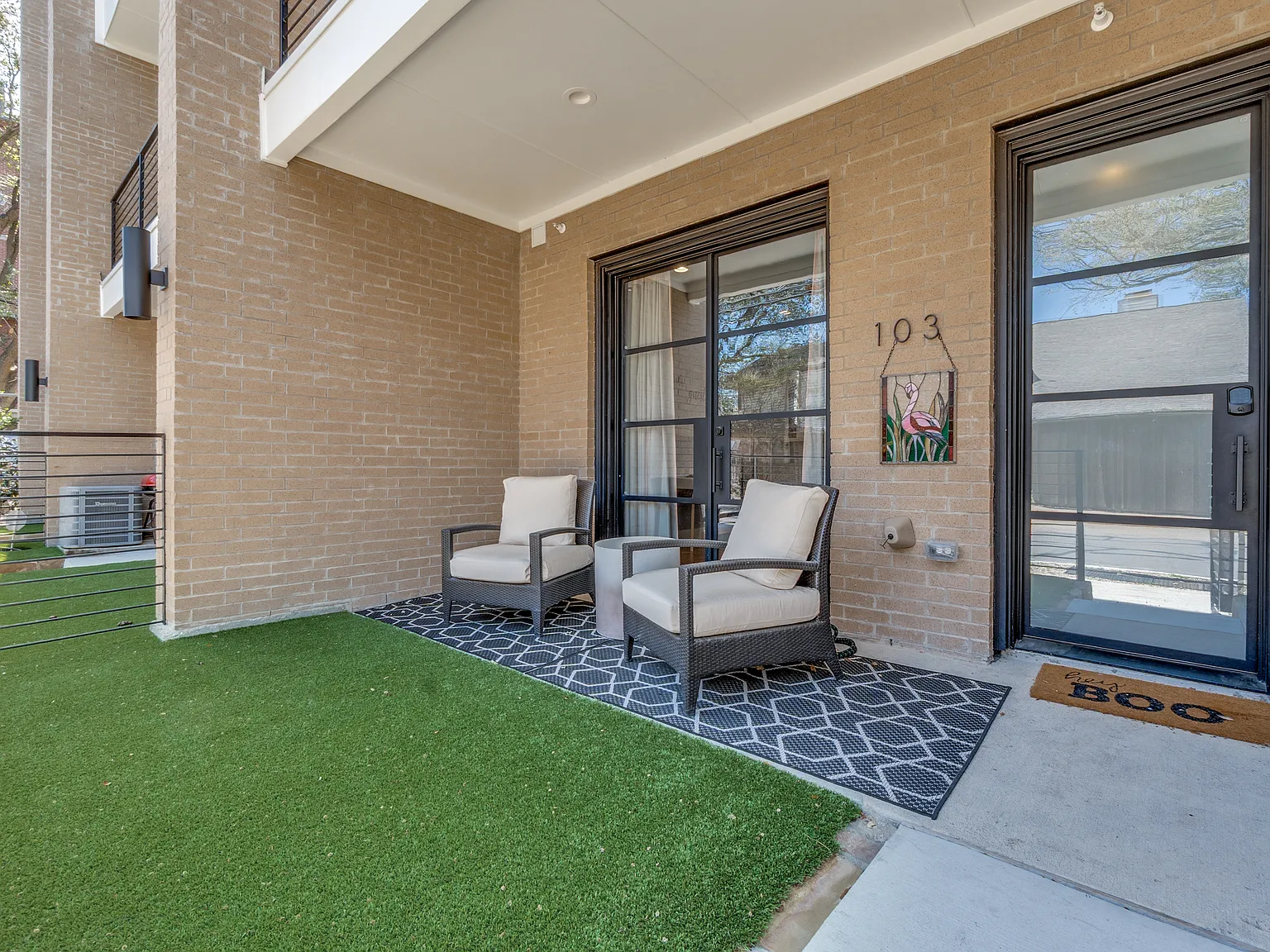 3 bed, 2100 sqft, $3,750 — Photo 1