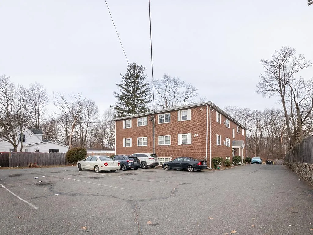 2 bed, 1000 sqft, $2,600 — Photo 1