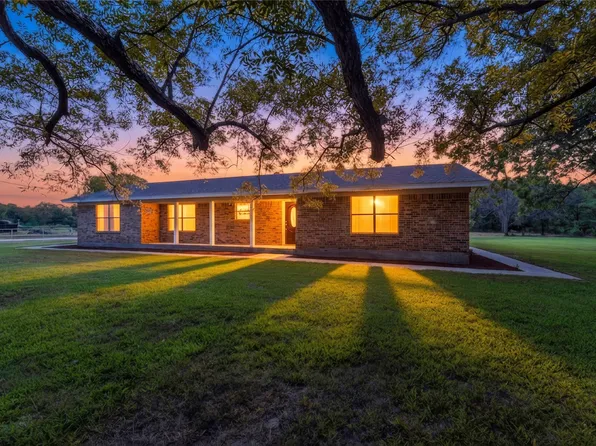 2566 County Road 147, Gainesville, TX 76240