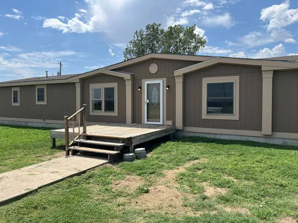 1447 40th Ave, Offerle, KS 67563