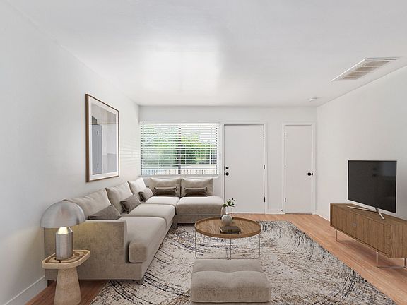 2nd image of 1231 E Thomas Rd APT 10