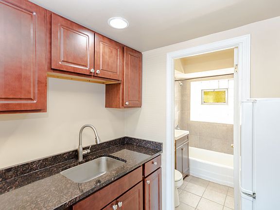4th image of 3441 S Central Ave #34432